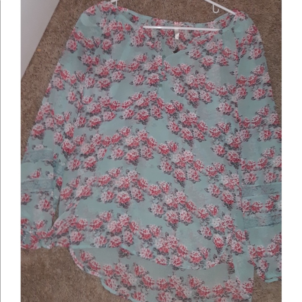 teal flower shirt